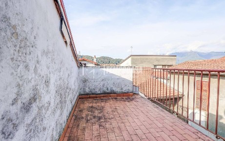 Terratetto unifamiliare via Martiri 8, Centro, Luino