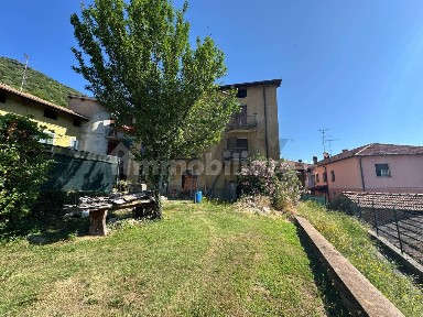 Terratetto unifamiliare via Sant'Anna 5, Cavagnano, Cuasso al Monte