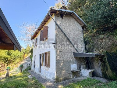 Terratetto unifamiliare via Scerè 17, Besano