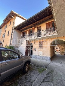Terratetto plurifamiliare via piave, Bardello con Malgesso e Bregano