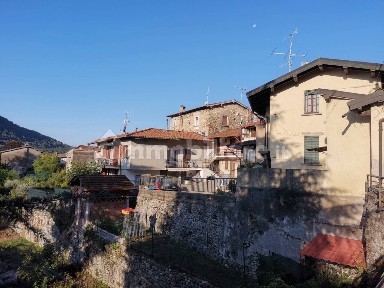 Terratetto unifamiliare via Laveno 17, Centro, Cittiglio