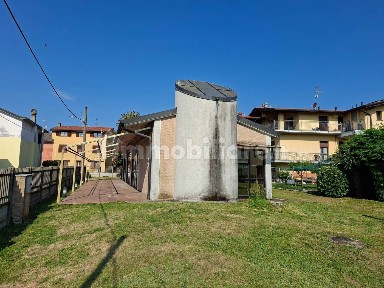 Venegono Inferiore, Via Alessandro Manzoni, 87
