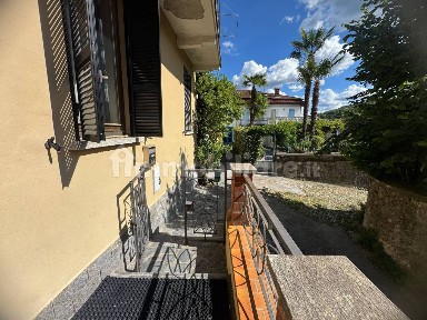 Terratetto unifamiliare via Giuseppe Garibaldi, Comabbio