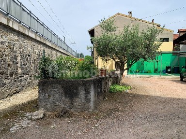 Terratetto unifamiliare via Filippo Corridoni, Centro, Gavirate