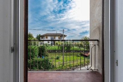 Terratetto unifamiliare via F. Brugnoni 1, Centro, Besozzo