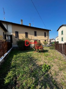 Terratetto plurifamiliare 362 m², buono stato, Centro, Gavirate