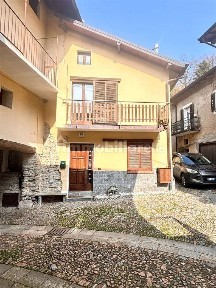 Terratetto unifamiliare via cavour, 16, Masciago Primo