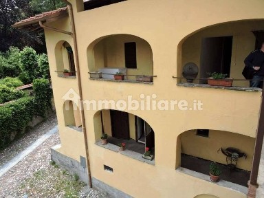 Castello Cabiaglio, Via Chioso