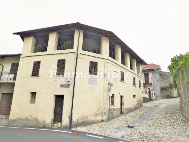 Terratetto plurifamiliare via Giuseppe Mazzini 11, Masciago Primo