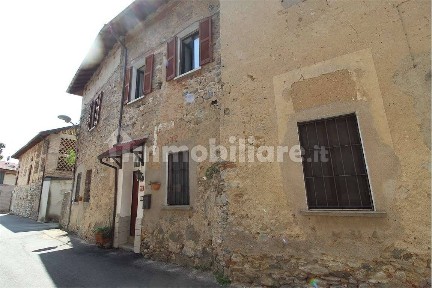 Terratetto unifamiliare via Sardegna, 49, Buguggiate