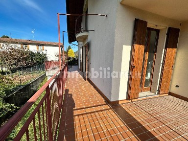 Terratetto unifamiliare 210 m², nuova, Centro, Tradate