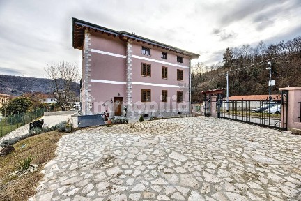 Terratetto unifamiliare via Risorgimento, snc, Centro, Dumenza