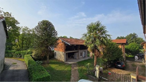 Inarzo, via Ferravilla, 2