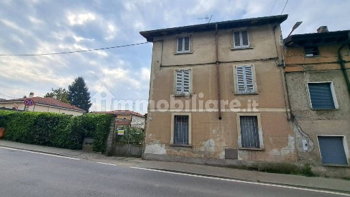 Terratetto unifamiliare via Camillo Benso di Cavour 36, Centro, Castronno
