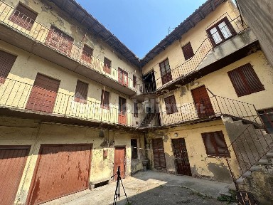 Somma Lombardo, Piazza Annibale Casolo