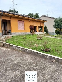Terratetto unifamiliare via Damiano Chiesa, 26, Lottizzazione Barlocco, Samarate