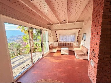 Terratetto unifamiliare 80 m², buono stato, Villaggio Olandese, Brezzo di Bedero