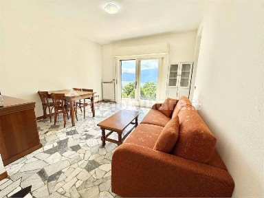 Terratetto unifamiliare 70 m², buono stato, Agra