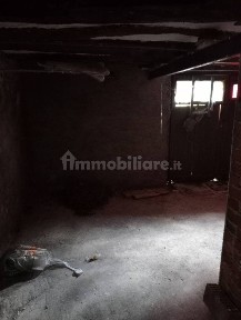 Casa indipendente all'asta via Volta, Cunardo
