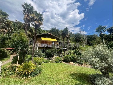 Terratetto unifamiliare 238 m², Centro, Tronzano Lago Maggiore
