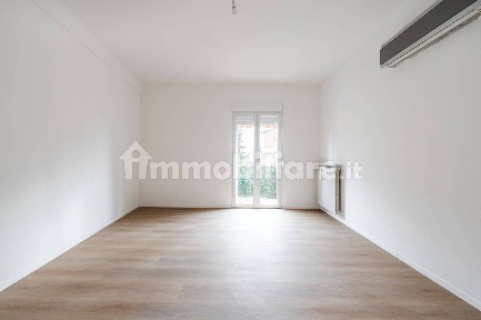 Reggio Emilia, Regina Pacis, Via Fratelli Rosselli, 9, 42123 Reggio Emilia RE, Italia