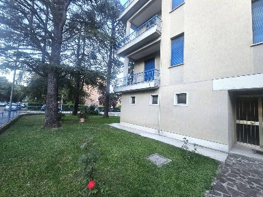 Reggio Emilia, Orologio, Via Bedrik Smetana, 9
