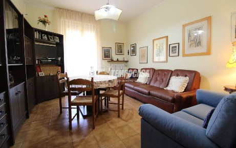 Trilocale via mameli, Ospedale - Villaggio Manenti, Reggio Emilia