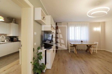 Trilocale via Gattalupa 10, Ospizio - San Maurizio, Reggio Emilia