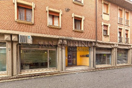 Quadrilocale via 4 Novembre 12, Centro, Guastalla