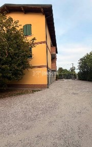 Trilocale via Contrada 2/b, Prato, Correggio