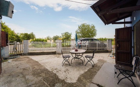 Correggio, Via Botte 12
