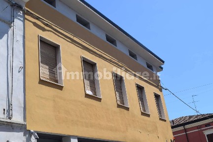 Trilocale via Guglielmo Marconi, Centro, Luzzara