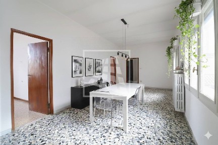 Appartamento via Emilia A San Pietro 18, Centro Storico, Reggio Emilia