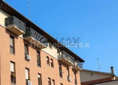 Trilocale via Emilia All\'ospizio 30, Stazione - Reggiane, Reggio Emilia