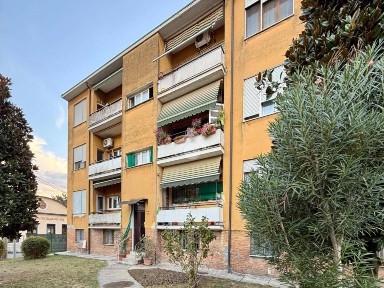 Trilocale via giovanni zibordi 25, Centro, Guastalla