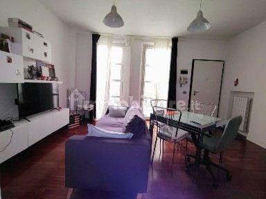 Bilocale ottimo stato, primo piano, Centro Storico, Reggio Emilia