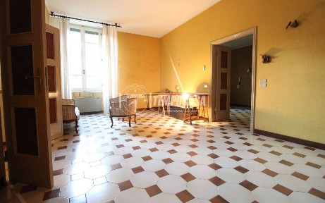Appartamento via San Pietro Martire, Centro Storico, Reggio Emilia