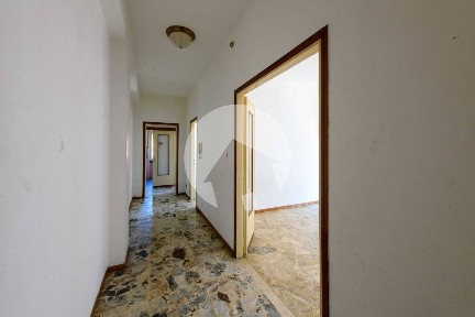 Trilocale via Montefiorino 19, Ospedale - Villaggio Manenti, Reggio Emilia