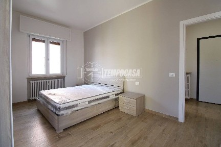 Trilocale ottimo stato, secondo piano, Ospedale - Villaggio Manenti, Reggio Emilia