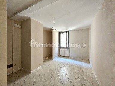 Guastalla, Via Luigi Gonzaga, 4A