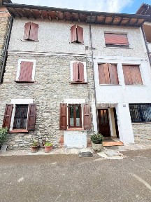 Bilocale via castello 9, Roteglia, Castellarano