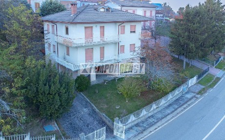 Polinago, Via dei Raseni