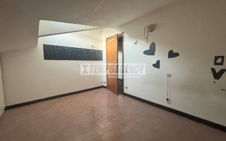 Bilocale via Giardini 216, Centro, Pavullo nel Frignano