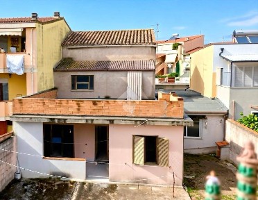 Terratetto unifamiliare via monserrato 25, Sestu