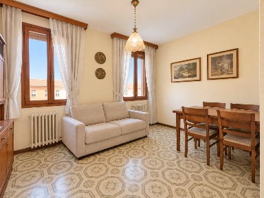 Trilocale via Canzio Zoldi, Centro, Novi di Modena