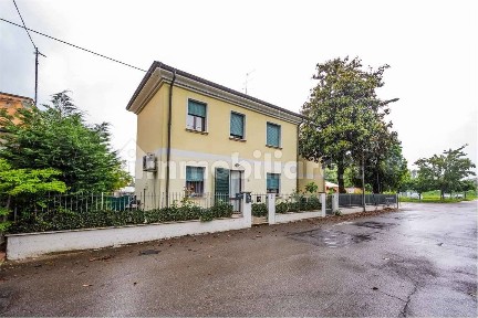 Quadrilocale via della pace, Centro, Bomporto