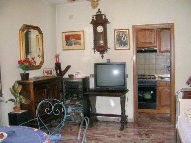 Montecreto, Via Roma