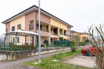 Vignola, Via cascinetto, 2