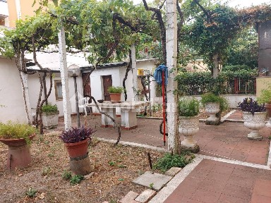 Villa bifamiliare via Luciano Manara, Pantano, Pesaro
