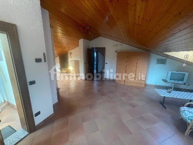 Villa unifamiliare via Maciolla 45, Urbino